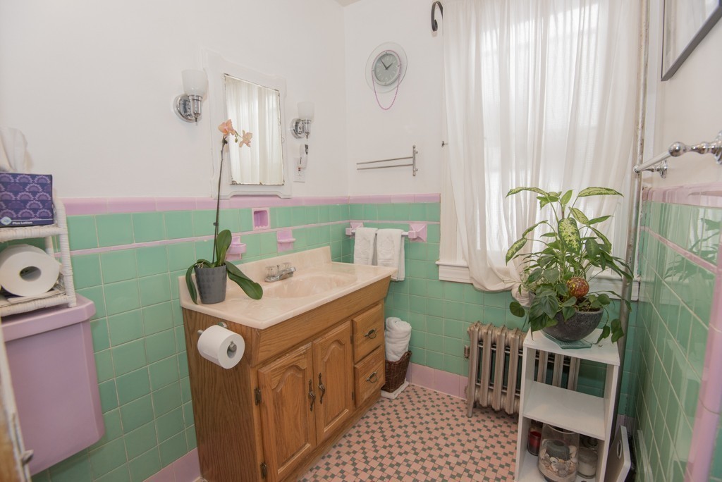 35 Gordon Street Worcester, MA 01604 - Photo 14 of 30 Gallery Image 14