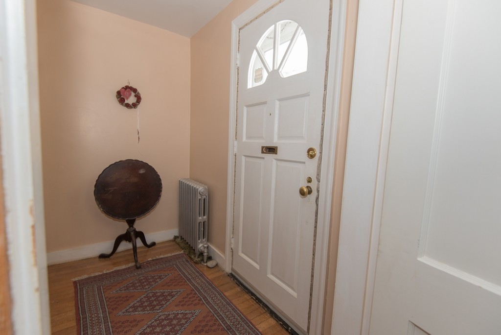 35 Gordon Street Worcester, MA 01604 - Photo 2 of 30 Gallery Image 2