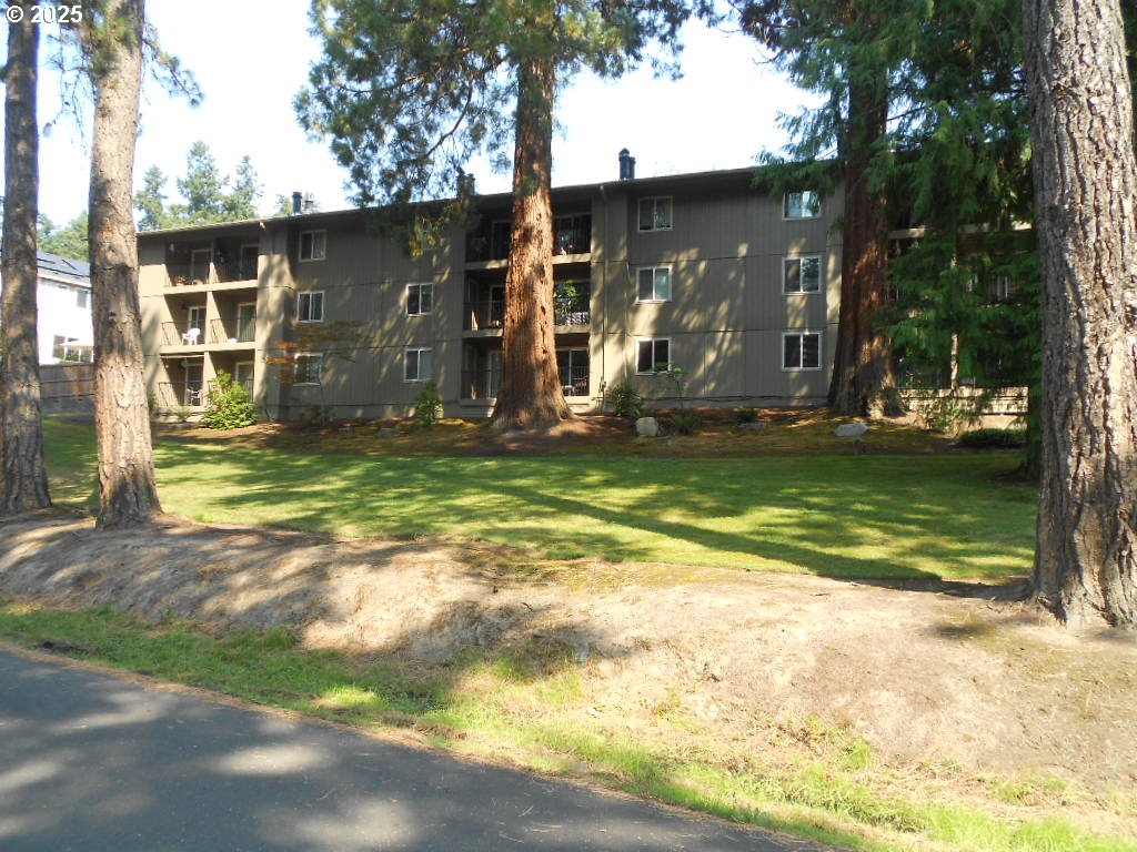 2680 Southwest 87th Avenue, Unit 8 Portland, OR 97225 - Photo 14 of 14