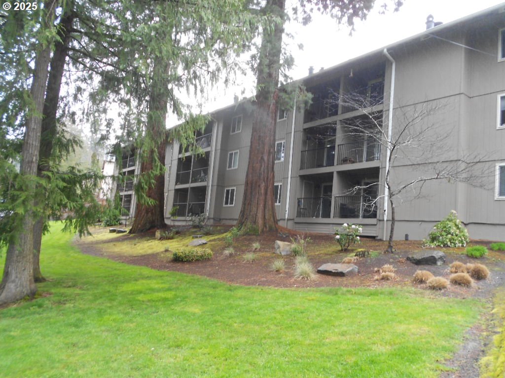 2680 Southwest 87th Avenue, Unit 8 Portland, OR 97225 - Photo 2 of 14