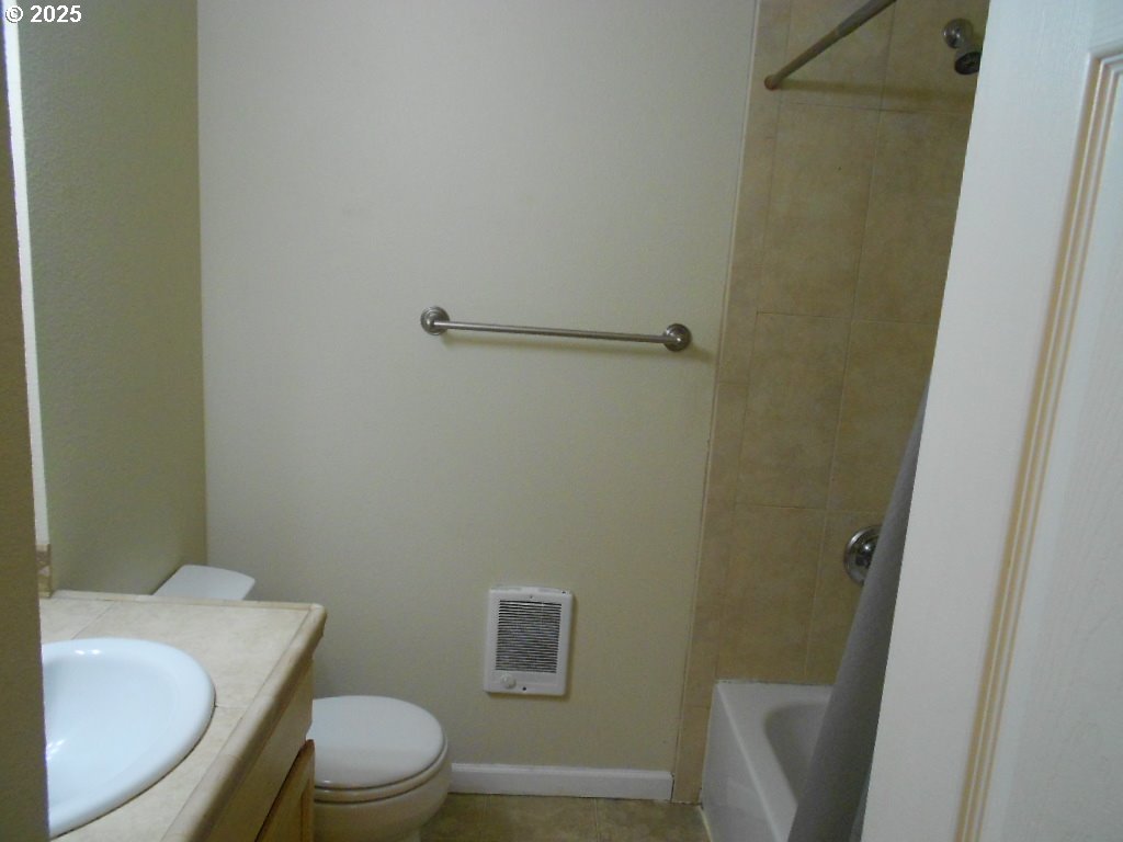 2680 Southwest 87th Avenue, Unit 8 Portland, OR 97225 - Photo 9 of 14