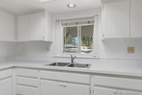 $895,000 | 1521 Foothill Drive, Vista, CA 92084