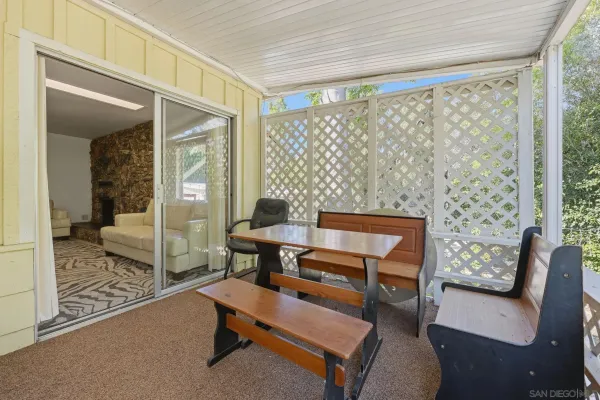 a view of an entryway with a door