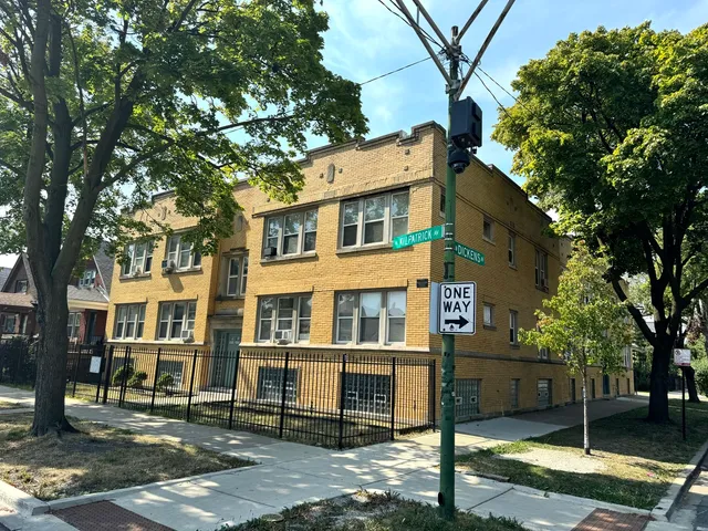 $1,545 | 2056 North Kilpatrick Avenue, Unit 1N, Chicago, IL 60639