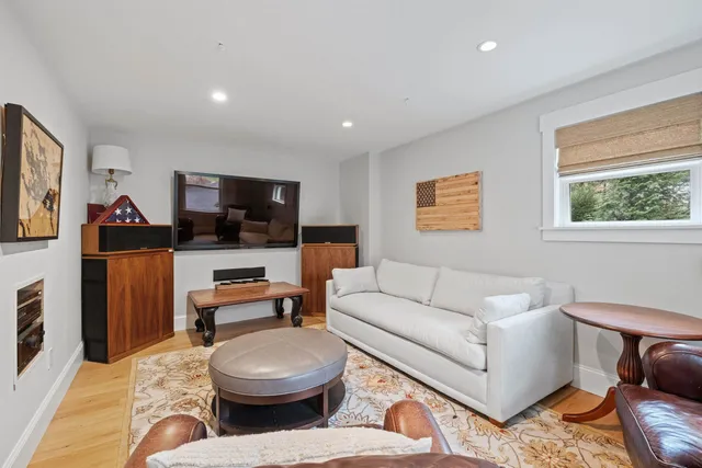 $3,999,999 | 22 Tiger Trail, Meredith, NH 03254