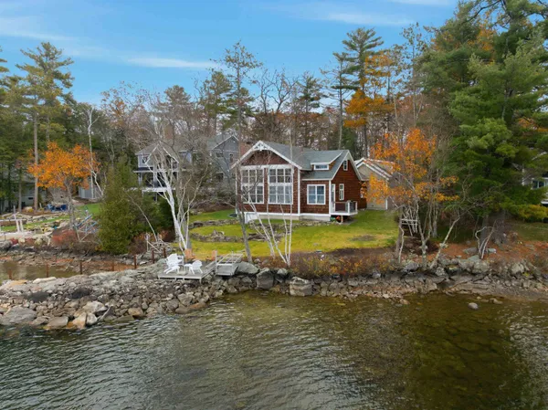 $3,999,999 | 22 Tiger Trail, Moultonborough, NH 03254