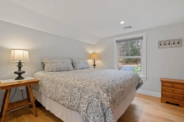 $3,999,999 | 22 Tiger Trail, Moultonborough, NH 03254