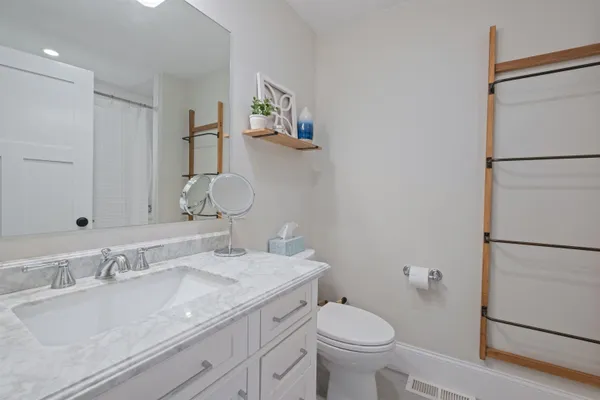$3,999,999 | 22 Tiger Trail, Moultonborough, NH 03254