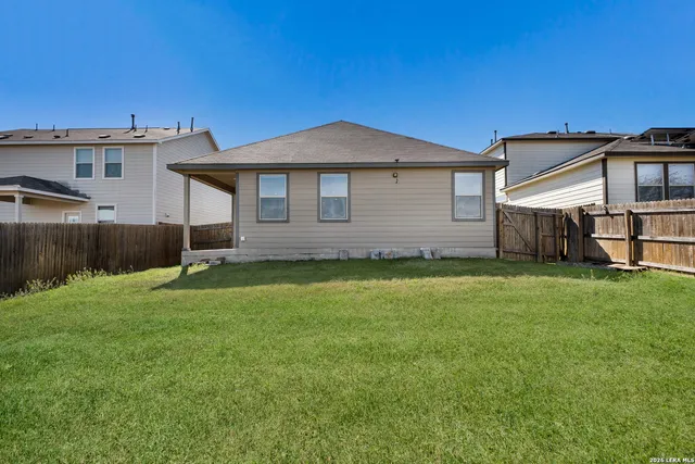 $239,900 | 10347 Francisco Way, Converse, TX 78109