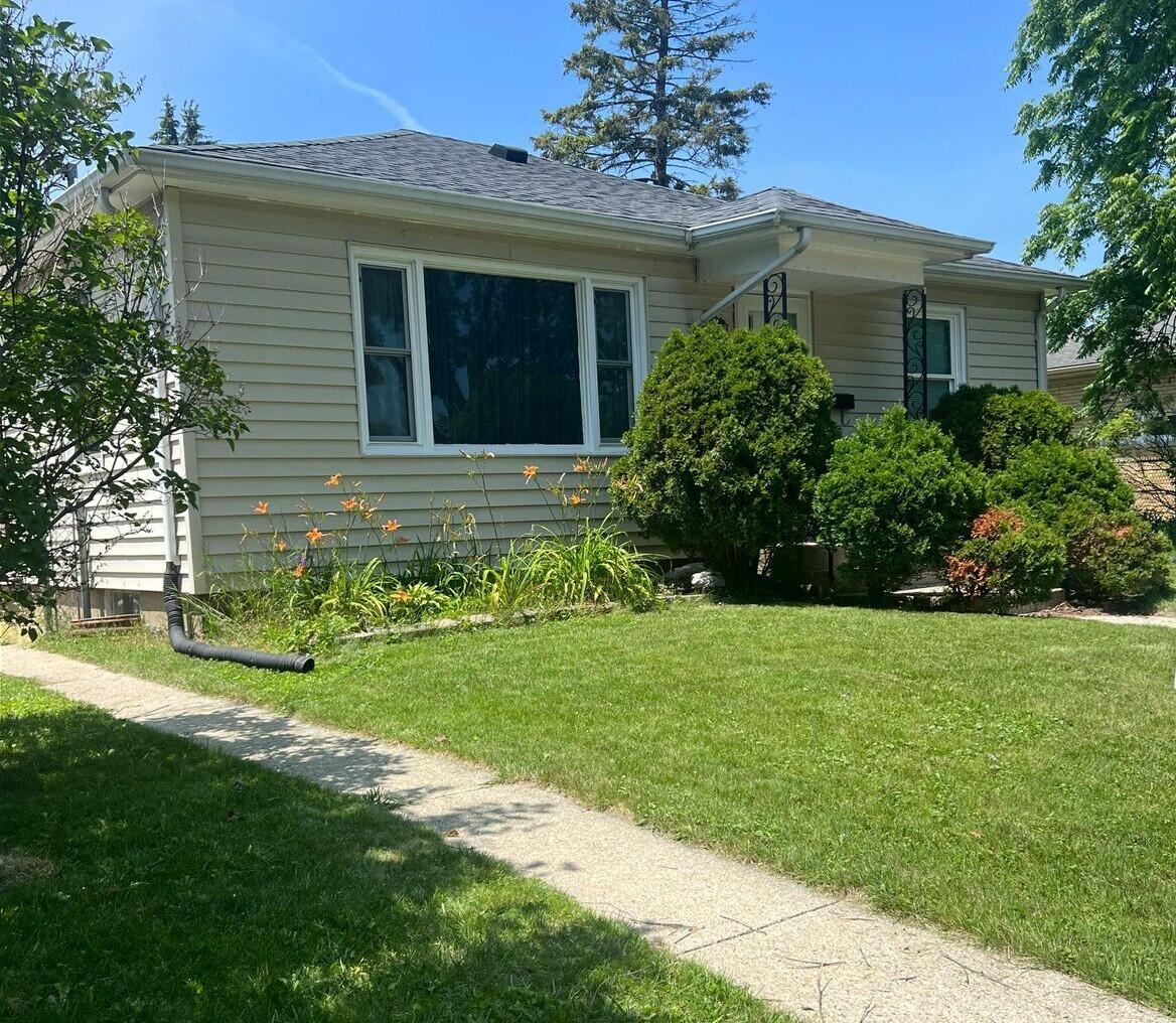 3438 9th Avenue Racine, WI 53402 - Photo 1 of 20 Front Exterior