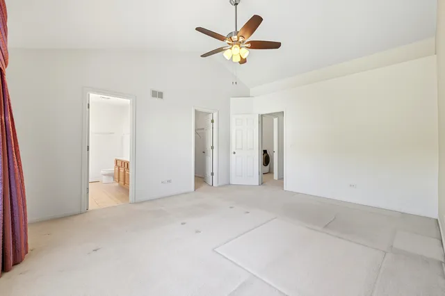 $325,000 | 5662 Cambridge Way, Hanover Park, IL 60133