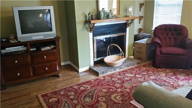 710 Ridgeview Court Antioch, TN 37013 - Photo 4 of 12 Gallery Image 4