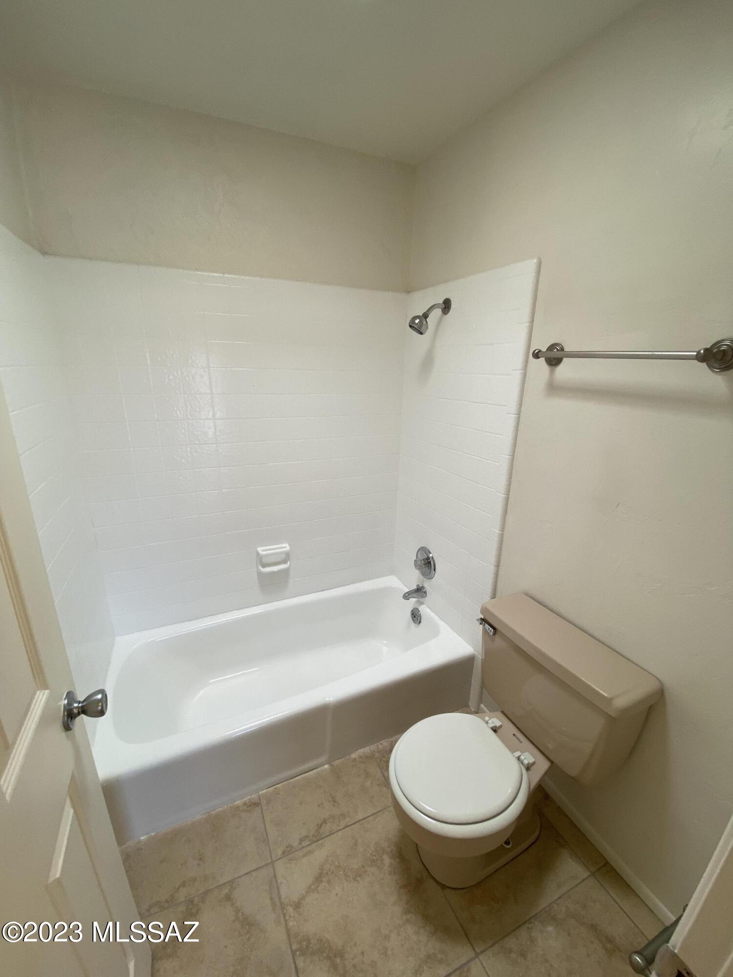625 South Prudence Road, Unit 206 Tucson, AZ 85710 - Photo 16 of 18