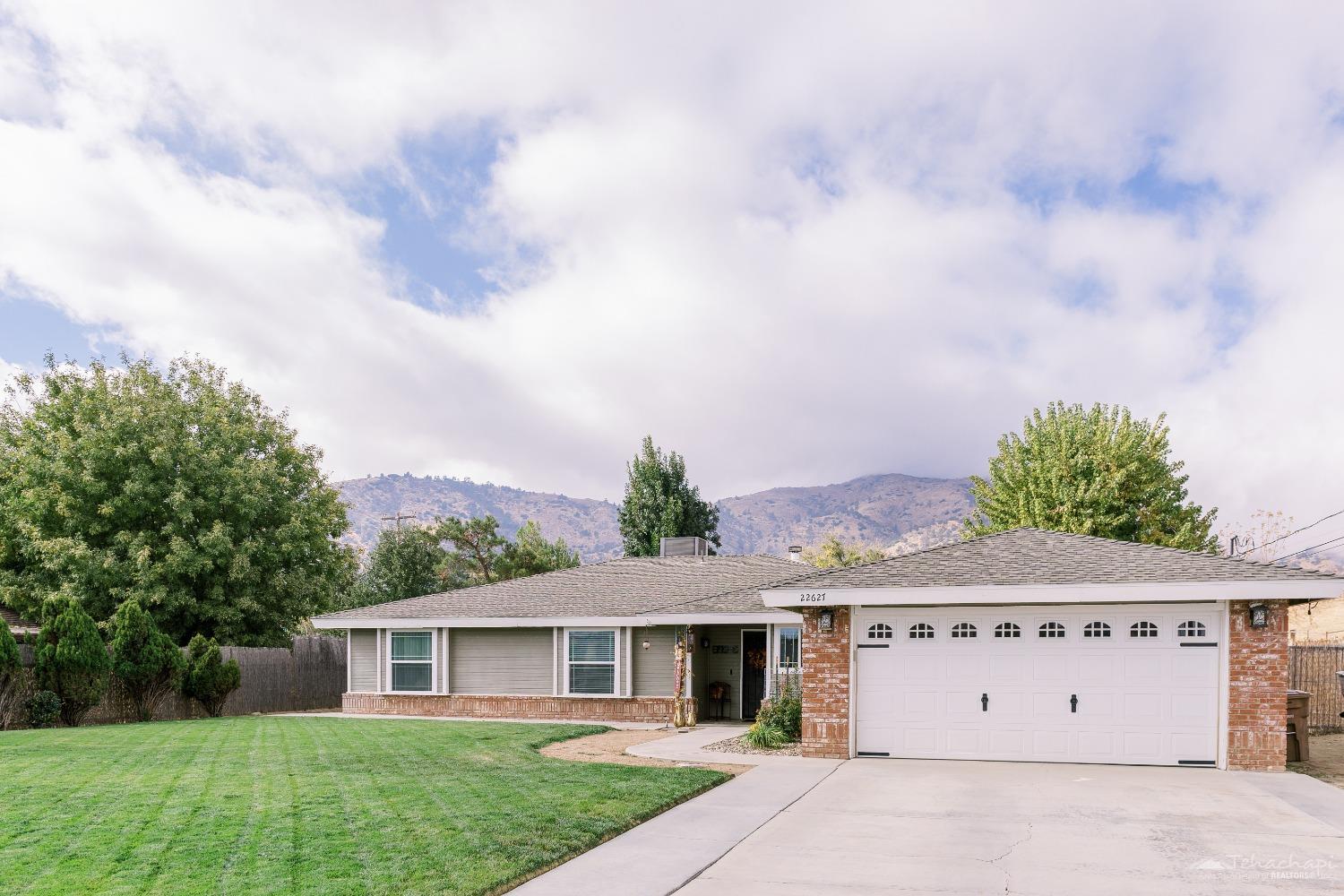 22627 Strawflower Road Tehachapi, CA 93561 - Photo 1 of 44 Gallery Image 1