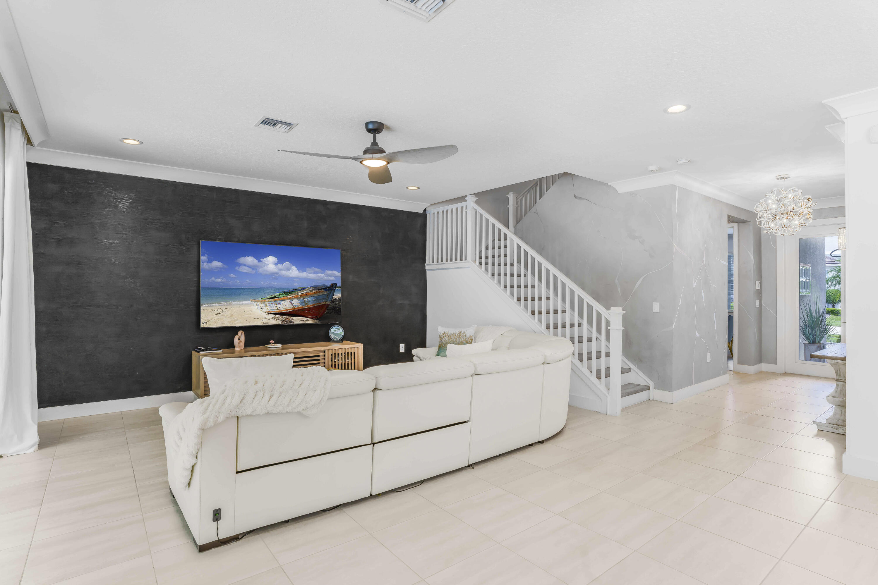 15405 Blue River Road Delray Beach, FL 33446 - Photo 16 of 58 GREAT ROOM