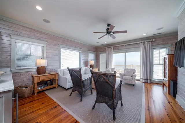 $359,900 | 811 West Ashley Avenue, Unit 10, Folly Beach, SC 29439