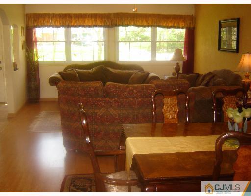 49 Kingsley Road Kendall Park, NJ 08824 - Photo 2 of 8 Gallery Image 2