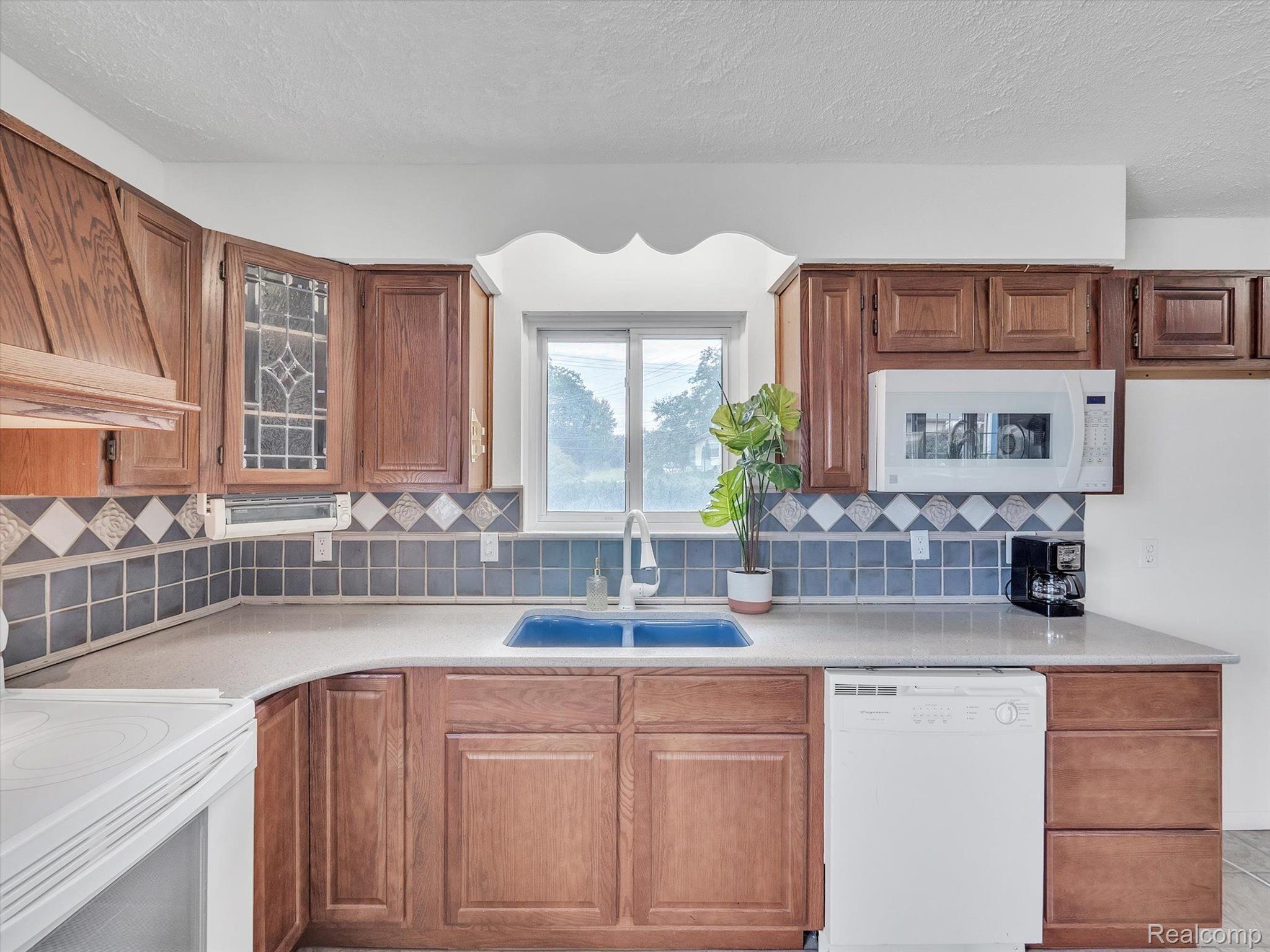 222 Heights Road Lake Orion, MI 48362 - Photo 25 of 69 Gallery Image 25