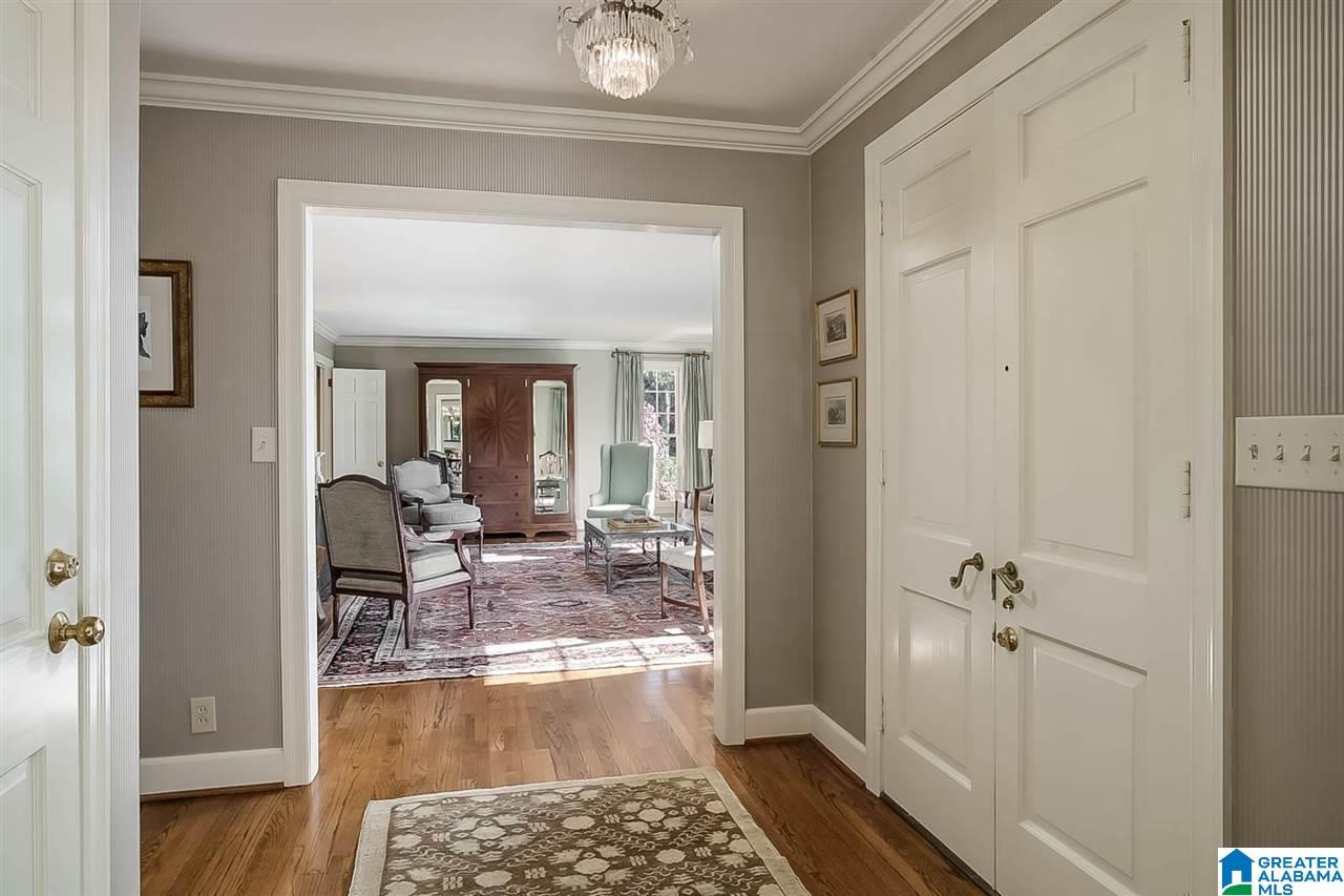 3036 Warrington Road Birmingham, AL 35223 - Photo 3 of 49