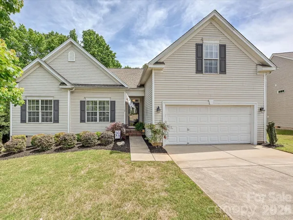 $475,000 | 10234 Tintinhull Drive, Fort Mill, SC 29707