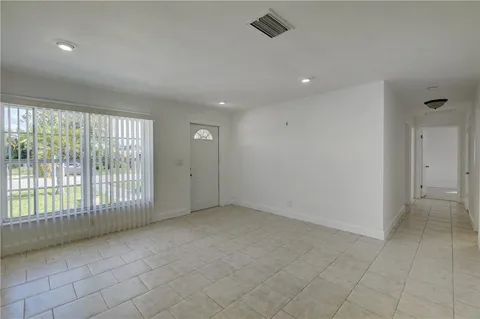 $495,000 | 4186 Southwest 48th Court, Fort Lauderdale, FL 33314