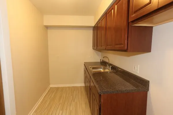 $1,495 | 1040 West Hollywood Avenue, Unit 510, Chicago, IL 60660