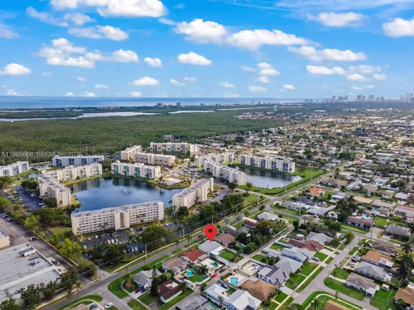 $595,000 | 120 Southeast 3rd Avenue, Dania Beach, FL 33004