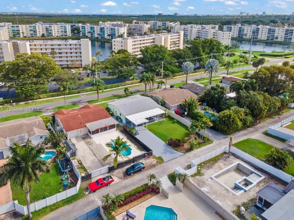 $595,000 | 120 Southeast 3rd Avenue, Dania Beach, FL 33004