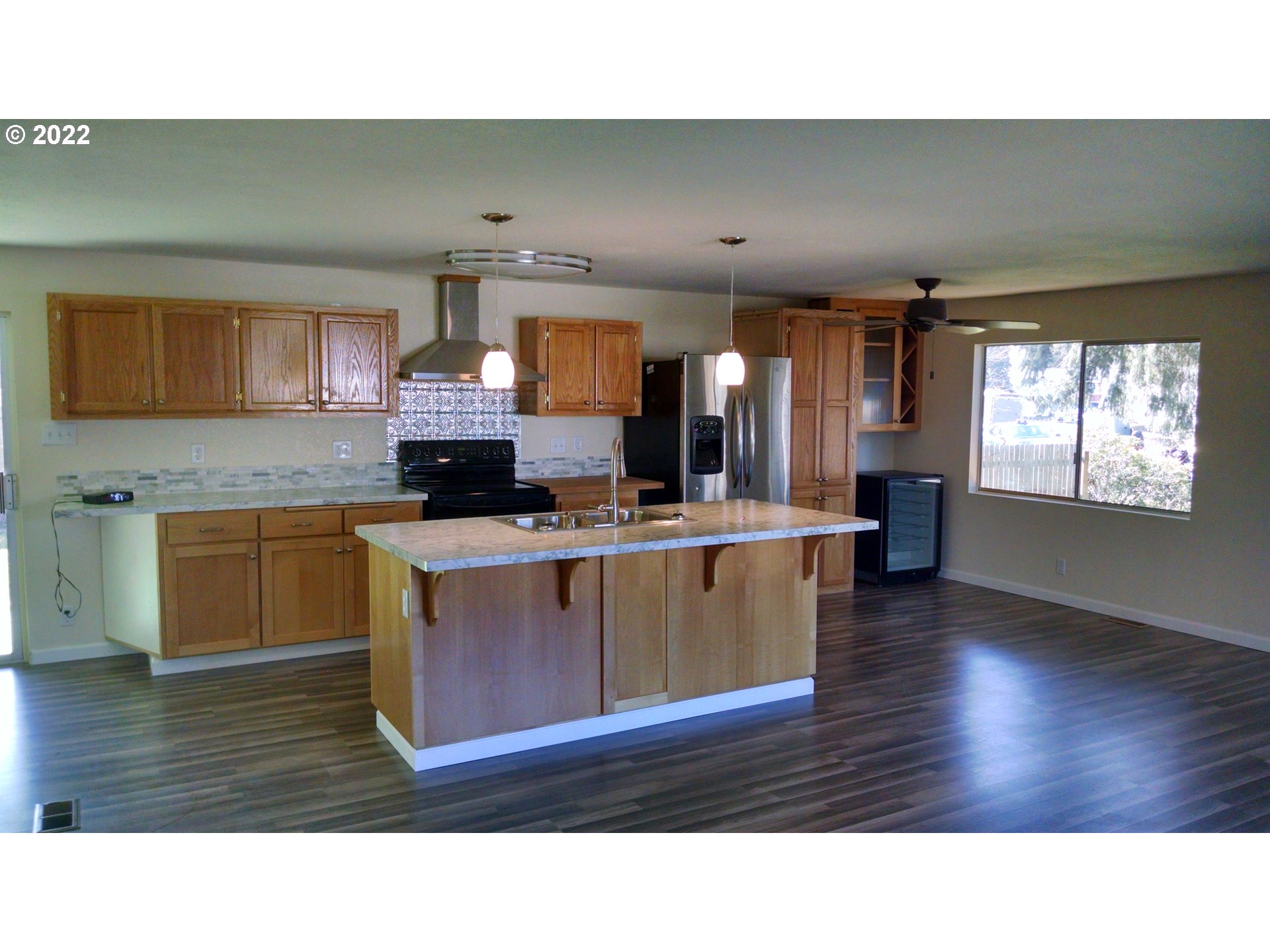 1769 Inland Way Springfield, OR 97477 - Photo 3 of 8