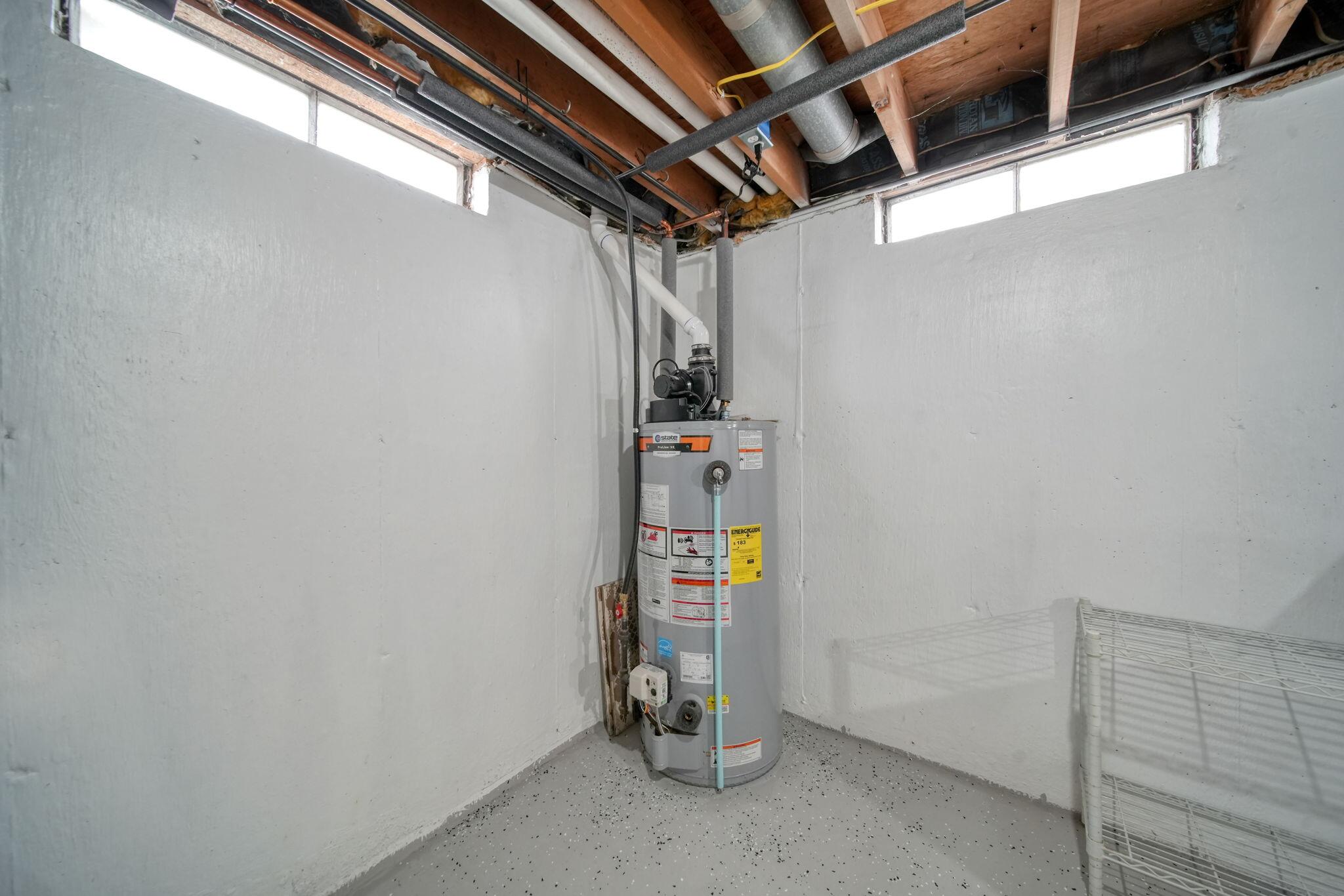 3307 McCain Road Jackson, MI 49203 - Photo 40 of 43 waterheater