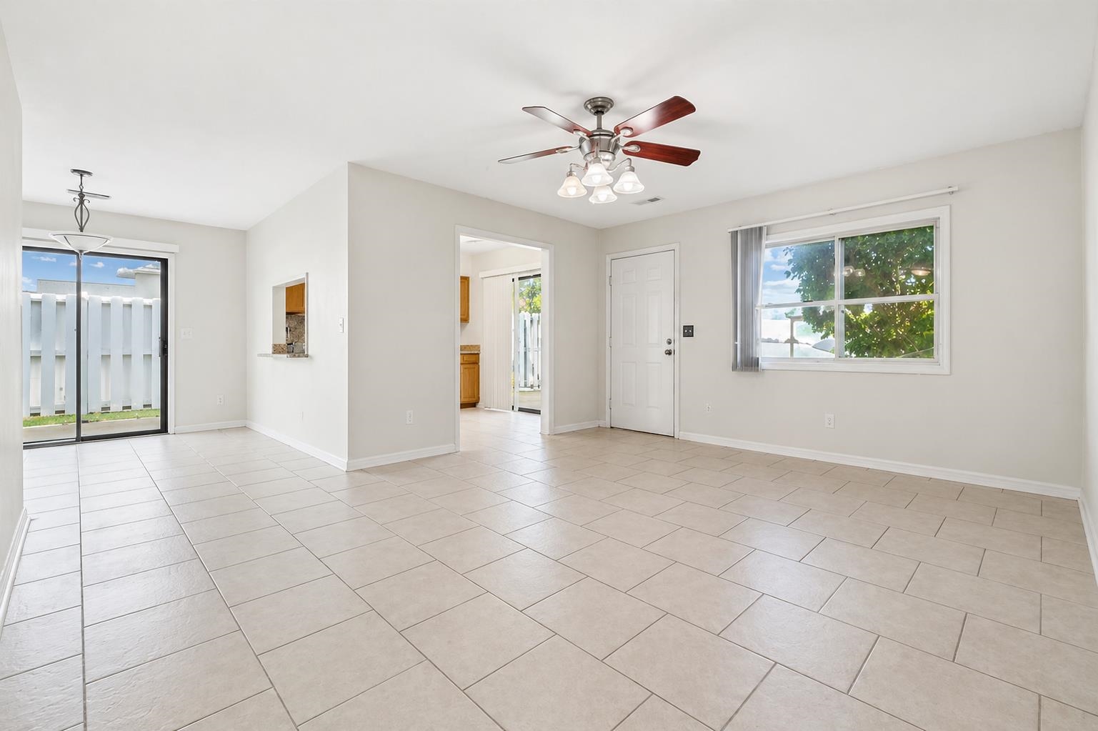 1381 Turkey Ridge Road, Unit D Surfside Beach, SC 29575 - Photo 3 of 24