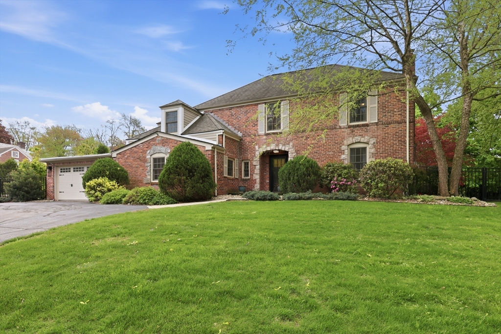 123 Englewood Road Longmeadow, MA 01106 - Photo 1 of 42 Gallery Image 1