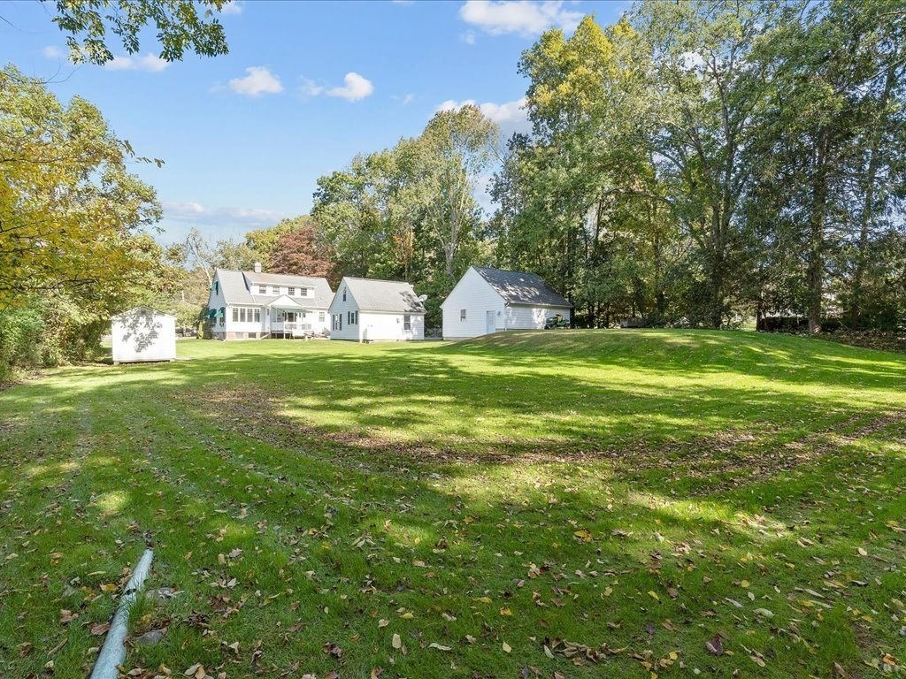 208 Old Warren Road Swansea, MA 02777 - Photo 5 of 27 Gallery Image 5
