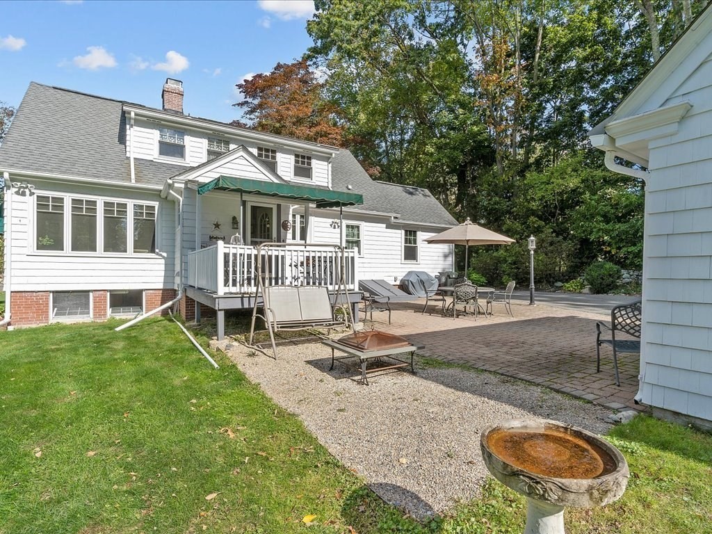 208 Old Warren Road Swansea, MA 02777 - Photo 8 of 27 Gallery Image 8