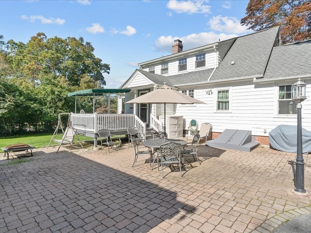 208 Old Warren Road Swansea, MA 02777 - Photo 10 of 27 Gallery Image 10