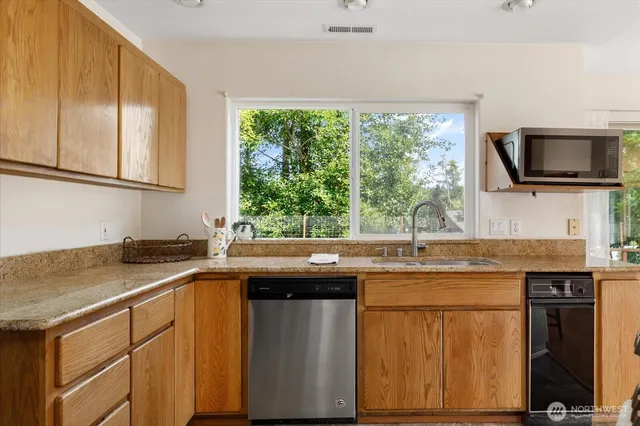 $785,000 | 1476 Boon Hollow Lane, Oak Harbor, WA 98277