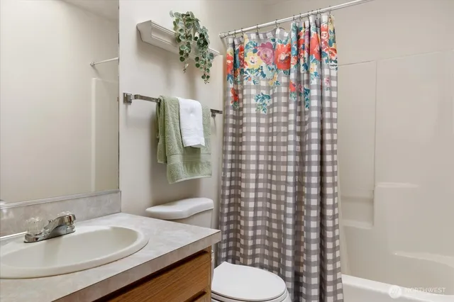 $785,000 | 1476 Boon Hollow Lane, Oak Harbor, WA 98277