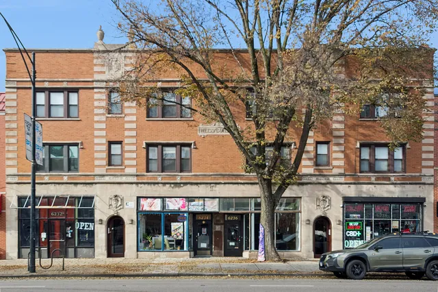 $2,200 | 6238 North Broadway, Unit 3N, Chicago, IL 60660