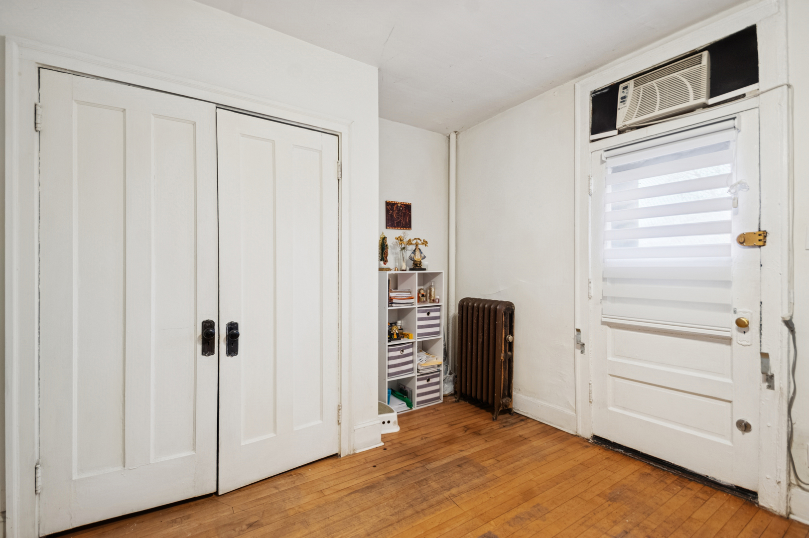 6238 North Broadway, Unit 3N Chicago, IL 60660 - Photo 9 of 13