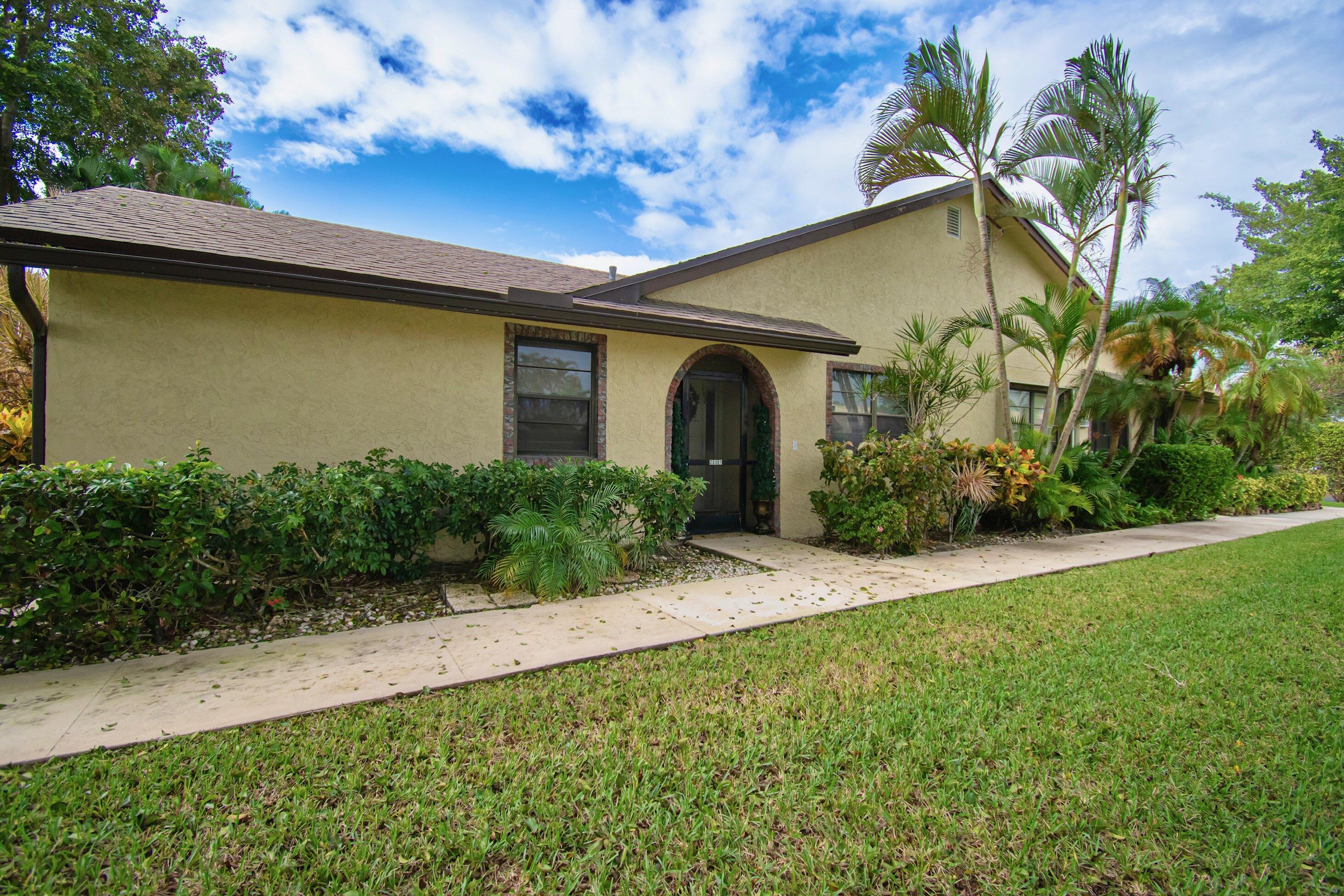 23301 Barlake Drive, Unit 23 Boca Raton, FL 33433 - Photo 2 of 20 DSC_1080