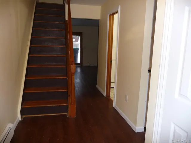 $2,300 | 12 Shelley Court, Middletown, NY 10941