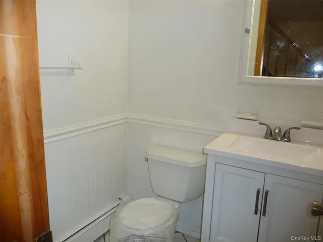 $2,300 | 12 Shelley Court, Middletown, NY 10941