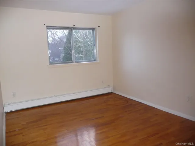 $2,300 | 12 Shelley Court, Middletown, NY 10941