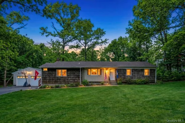 $599,999 | 34 Giant Oak Road, Ridge, NY 11961