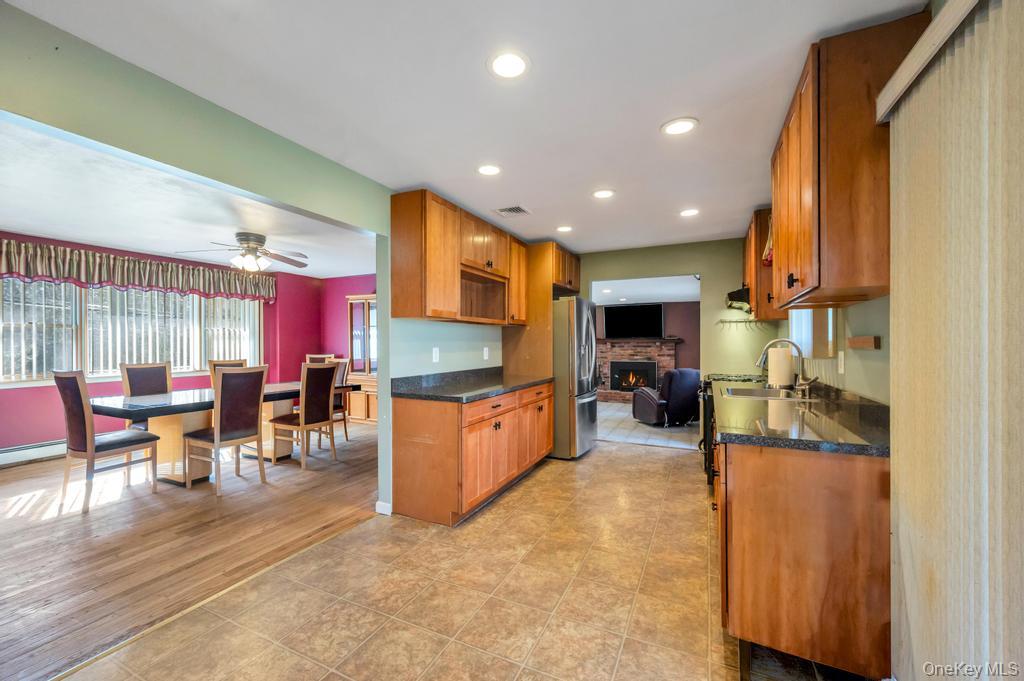 34 Giant Oak Road Ridge, NY 11961 - Photo 20 of 48