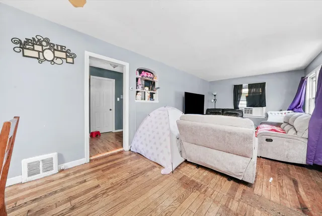 $80,000 | 14214 South State Street, Riverdale, IL 60827