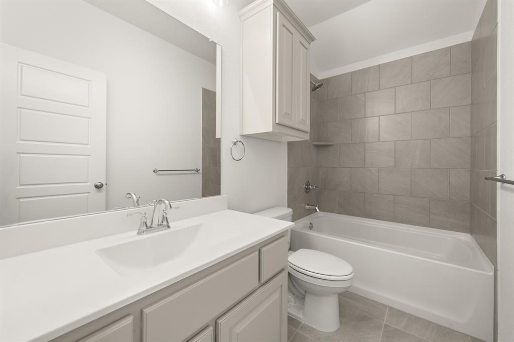 1128 Avery Road Granbury, TX 76049 - Photo 13 of 30 1128 Avery- Bathroom-1