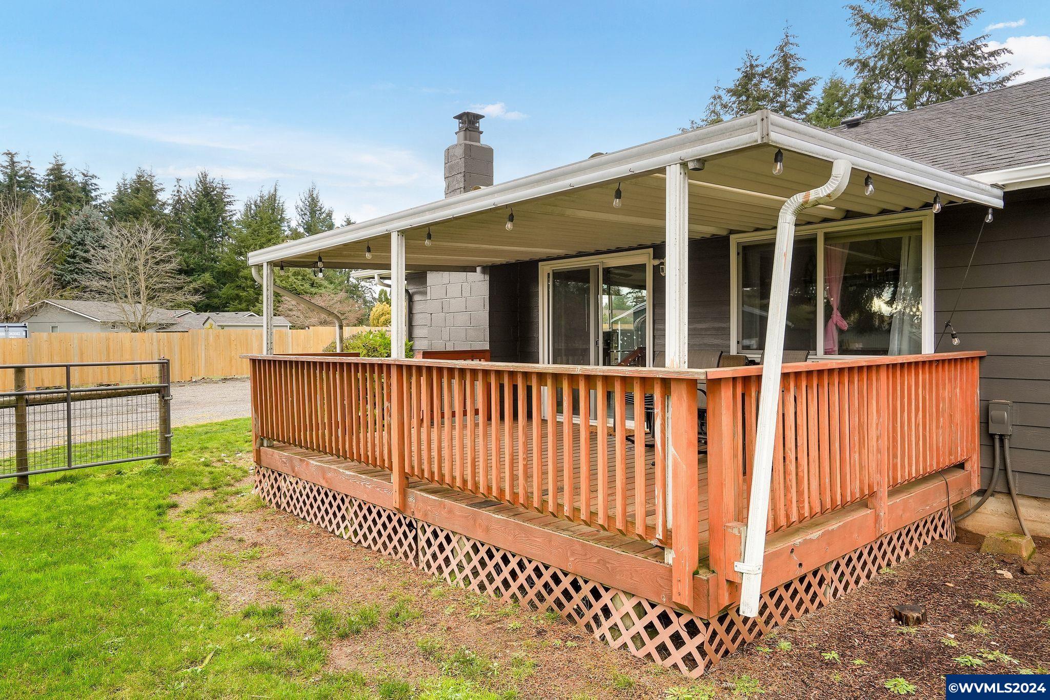 7682 Macleay Road Southeast Salem, OR 97317 - Photo 14 of 50 Gallery Image 14