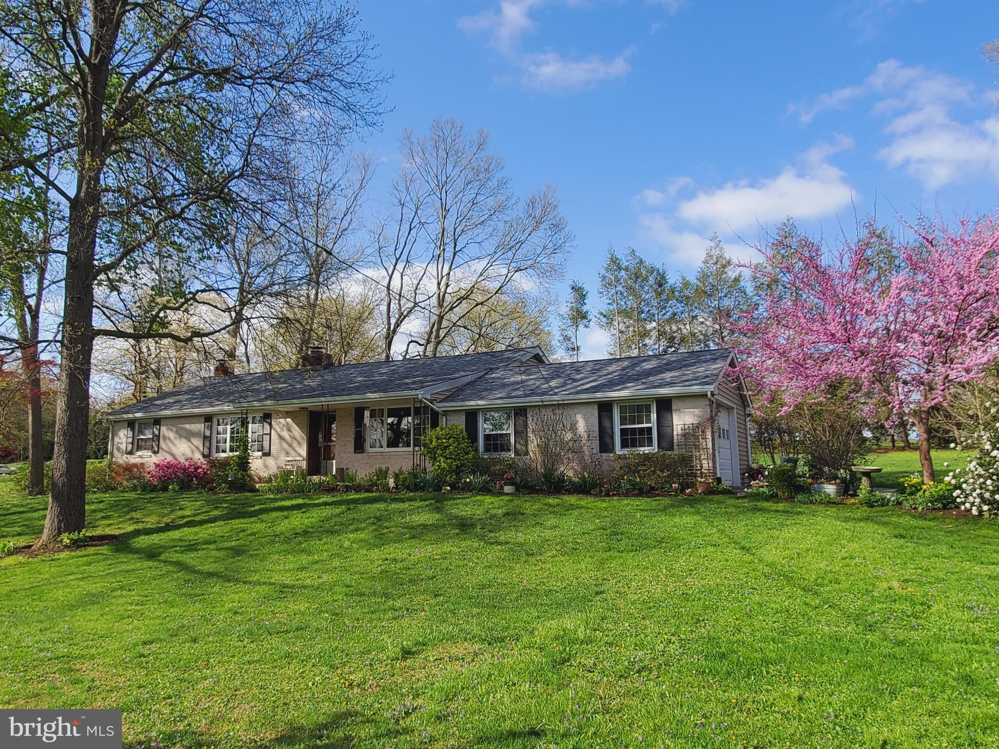 186 Ironstone Ridge Road Lancaster, PA 17603 - Photo 2 of 49