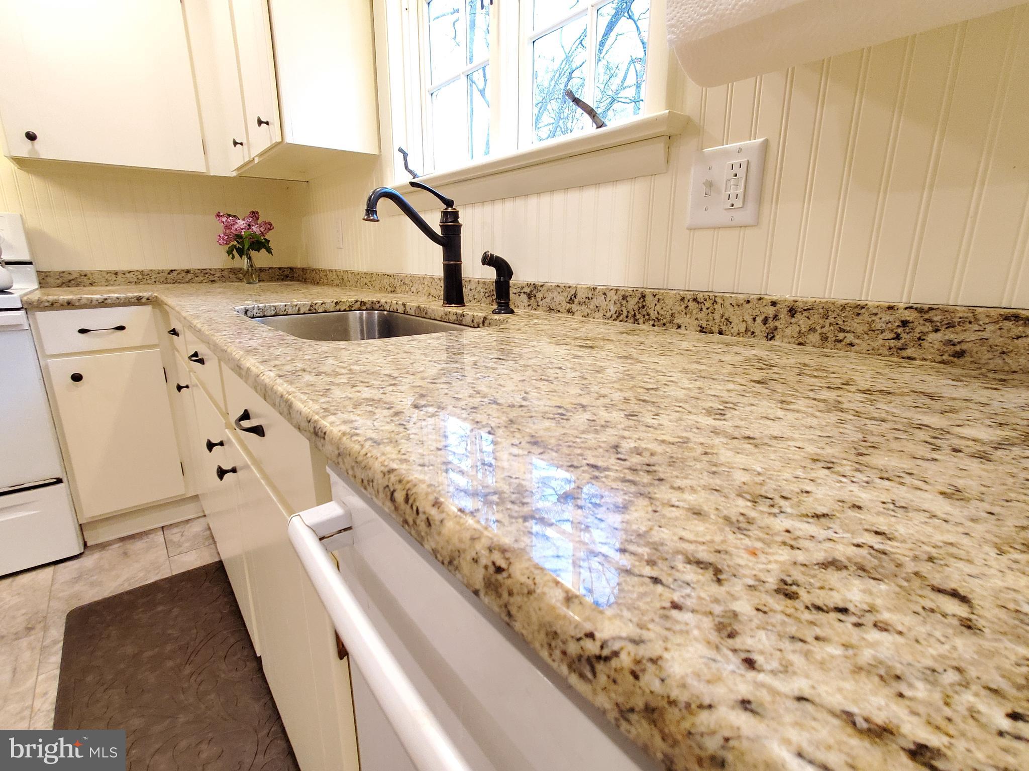 186 Ironstone Ridge Road Lancaster, PA 17603 - Photo 8 of 49